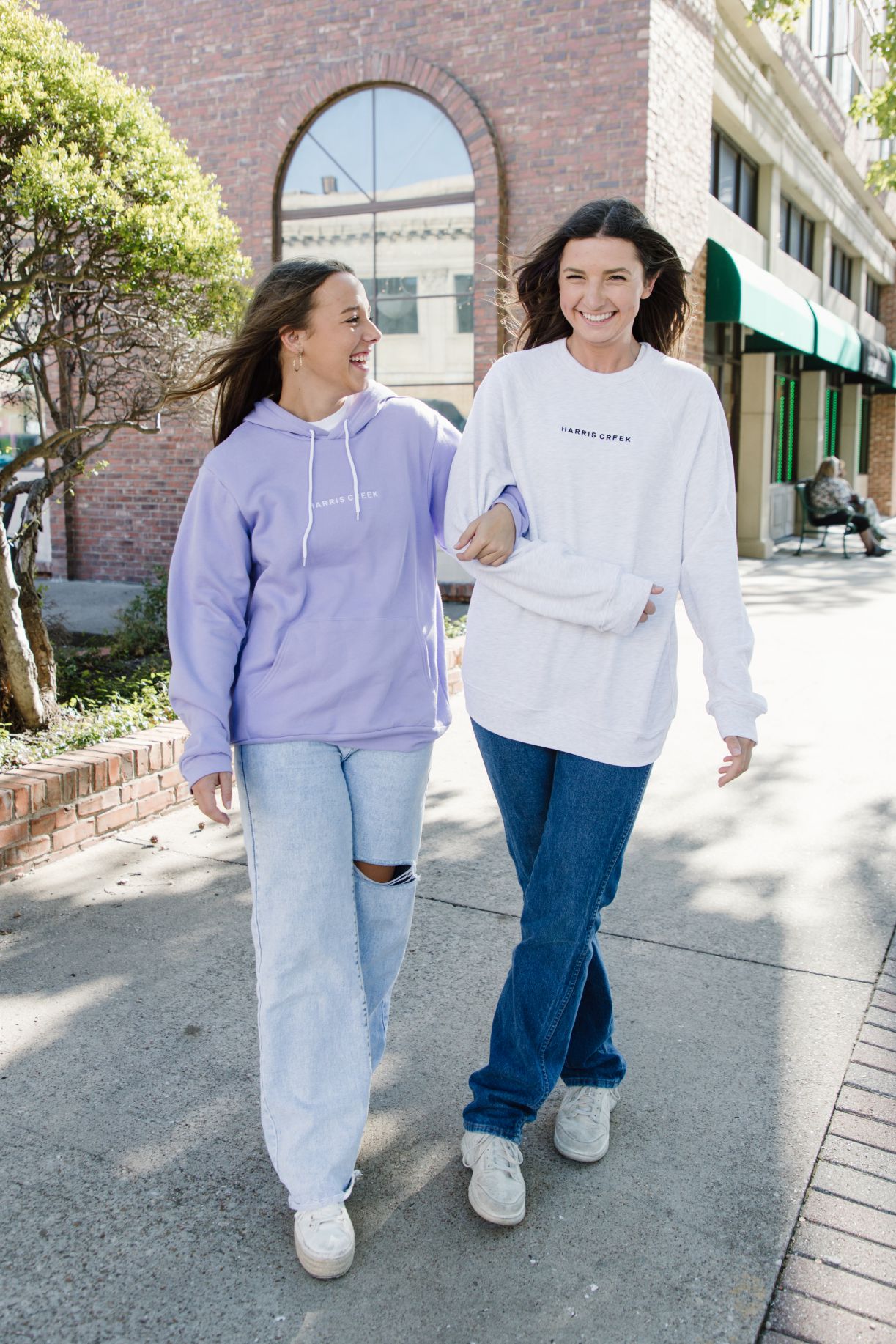 Harris Creek Embroidered Crewneck